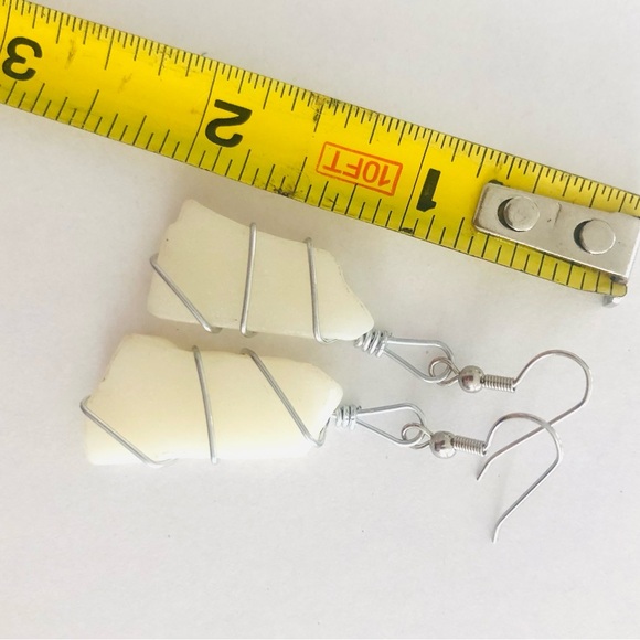 Seaglass earrings - sea glass - hurricane remnants - beach glass - ocean jewelry - Picture 5 of 6